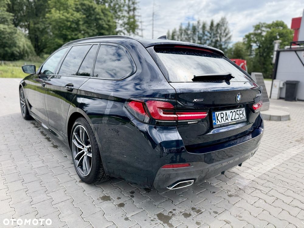 BMW Seria 5 520d xDrive mHEV M Sport sport - 3