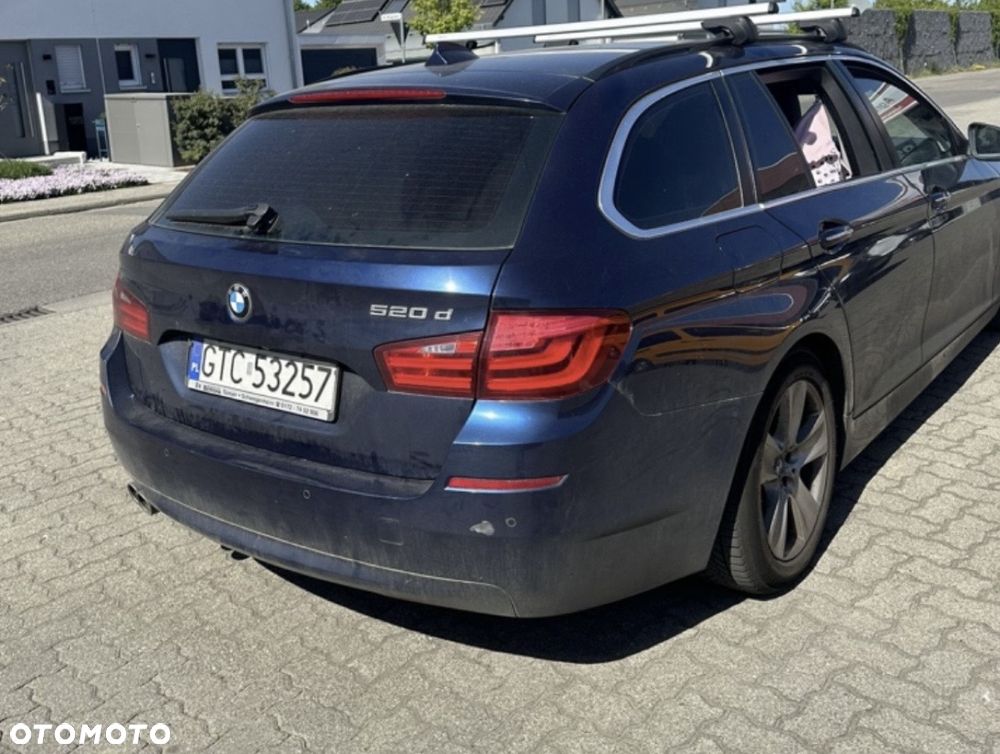 BMW Seria 5 520d - 2