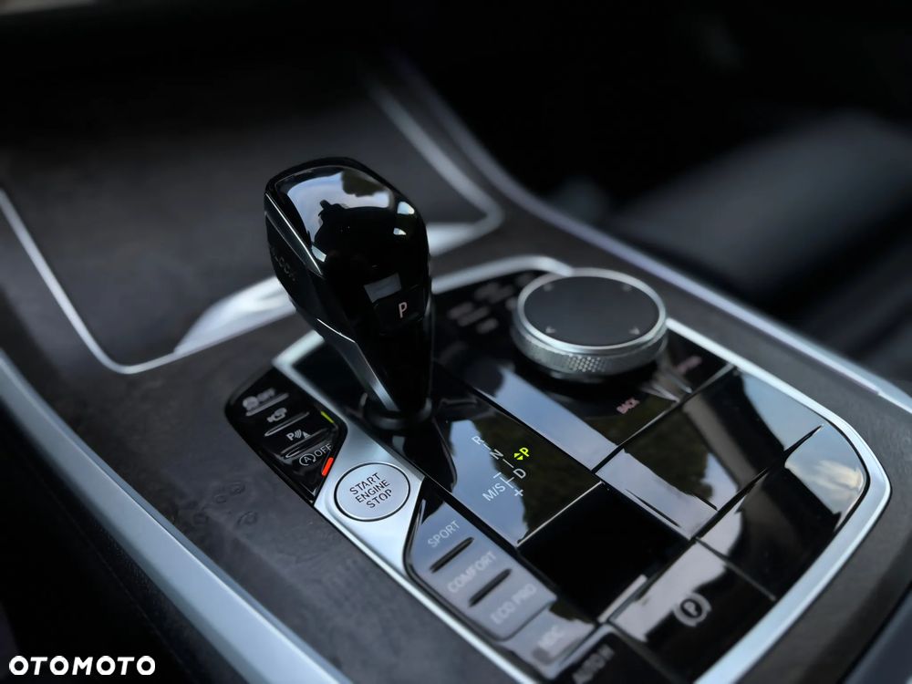 BMW X5 xDrive25d xLine - 31