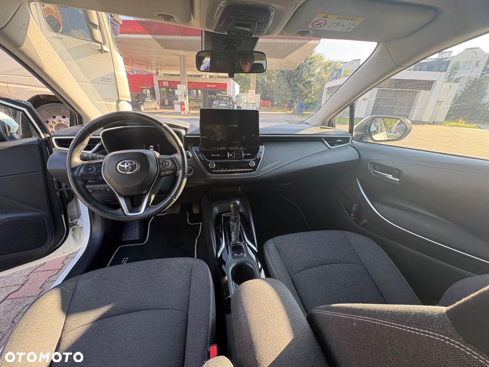 Toyota Corolla 1.8 Hybrid Comfort - 18
