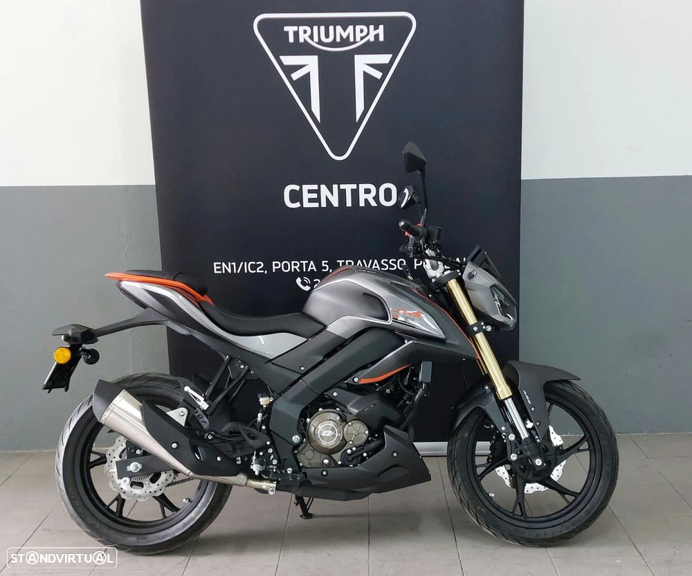 QJ Motor SRK 125S - 1