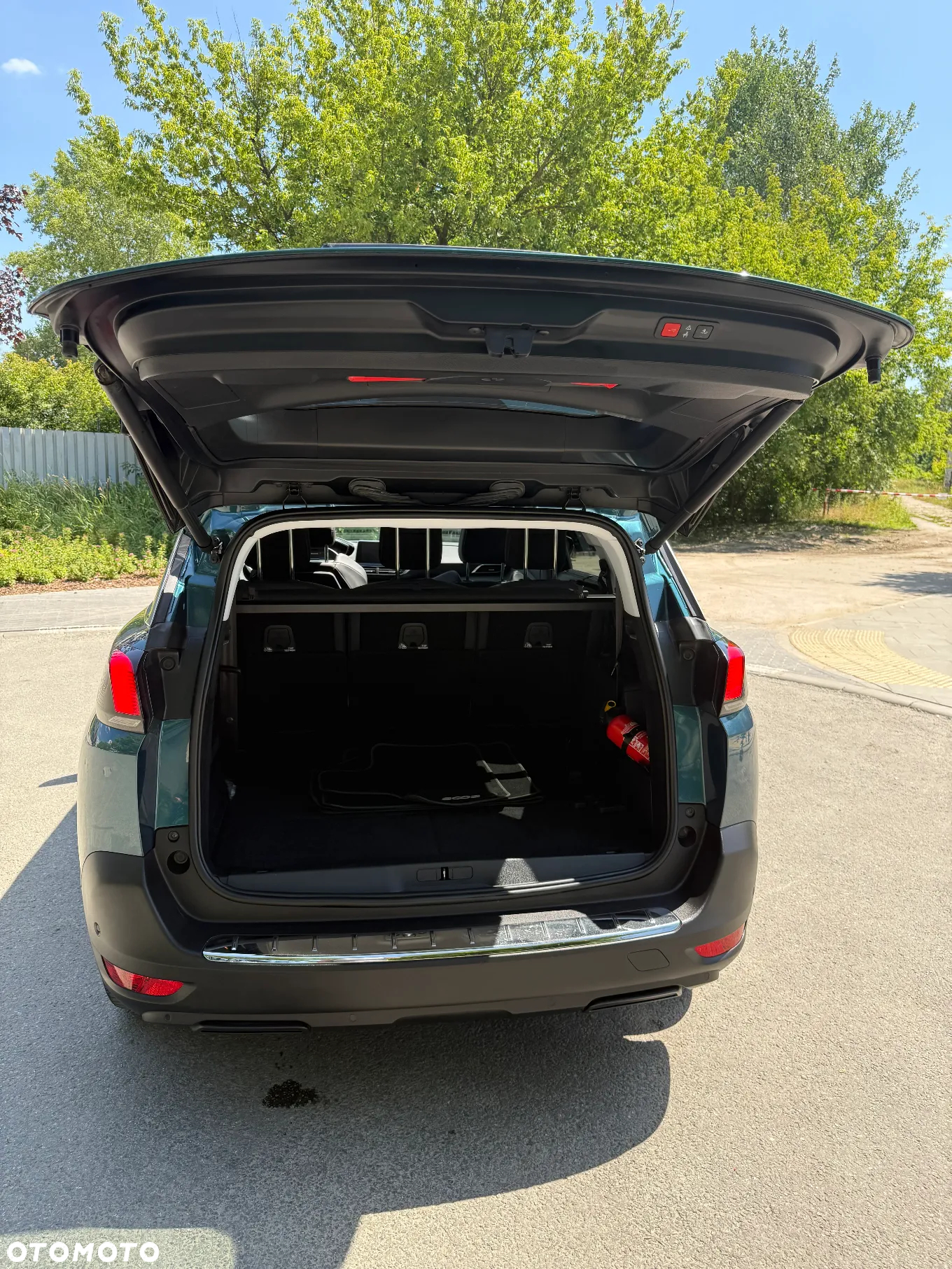 Peugeot 5008 1.5 BlueHDI Allure S&S EAT8 - 12