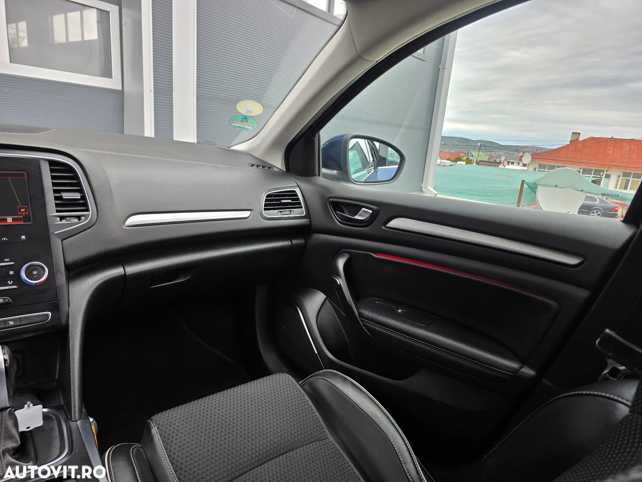 Renault Megane Grandtour dCi 110 FAP EDC BOSE Edition - 23
