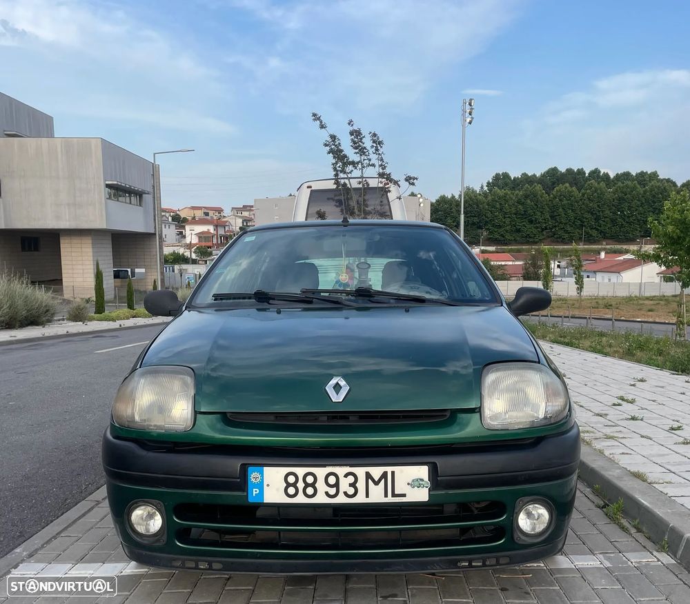 Renault Clio 1.2 RT - 2