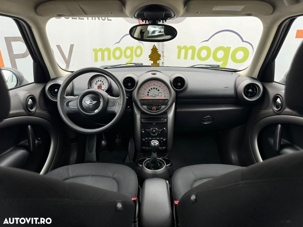 Mini Countryman One D - 6