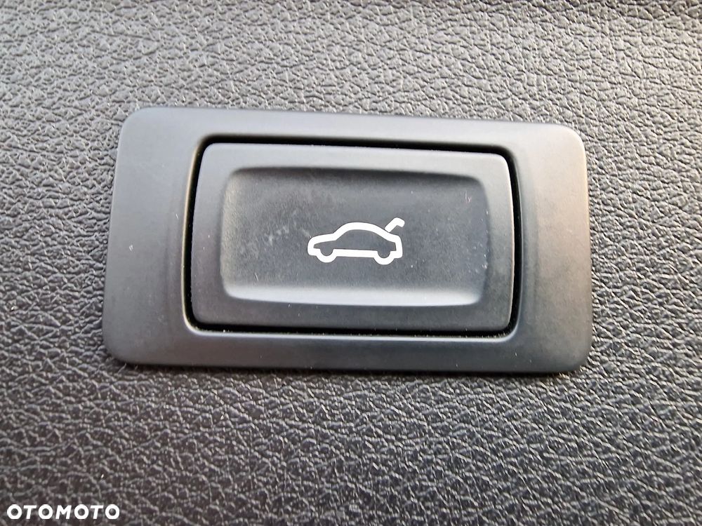 Audi Q3 1.4 TFSI Sport S tronic - 22