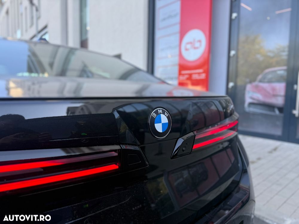 BMW Seria 7 740 xDrive MHEV - 9