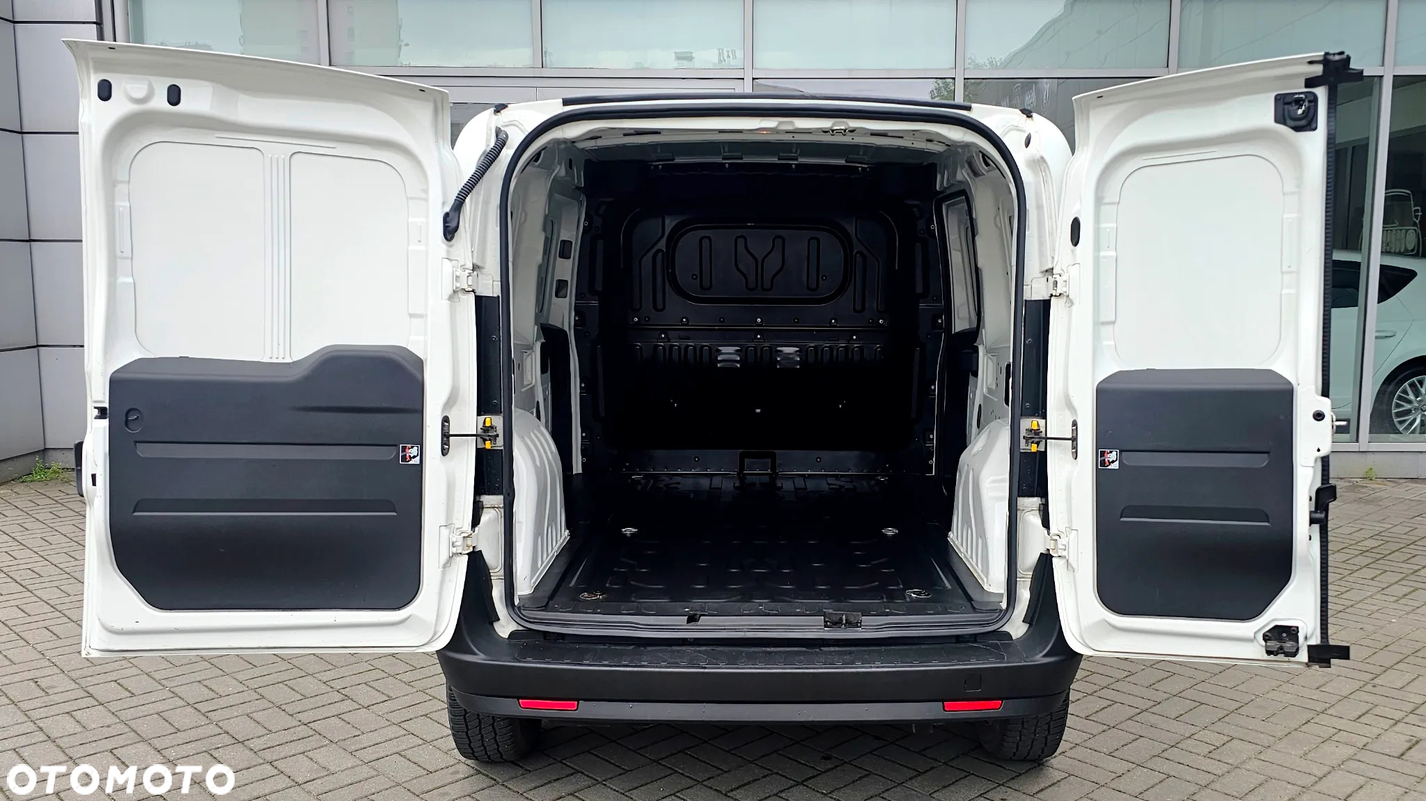 Fiat DOBLO Cargo MAXI SX - 11