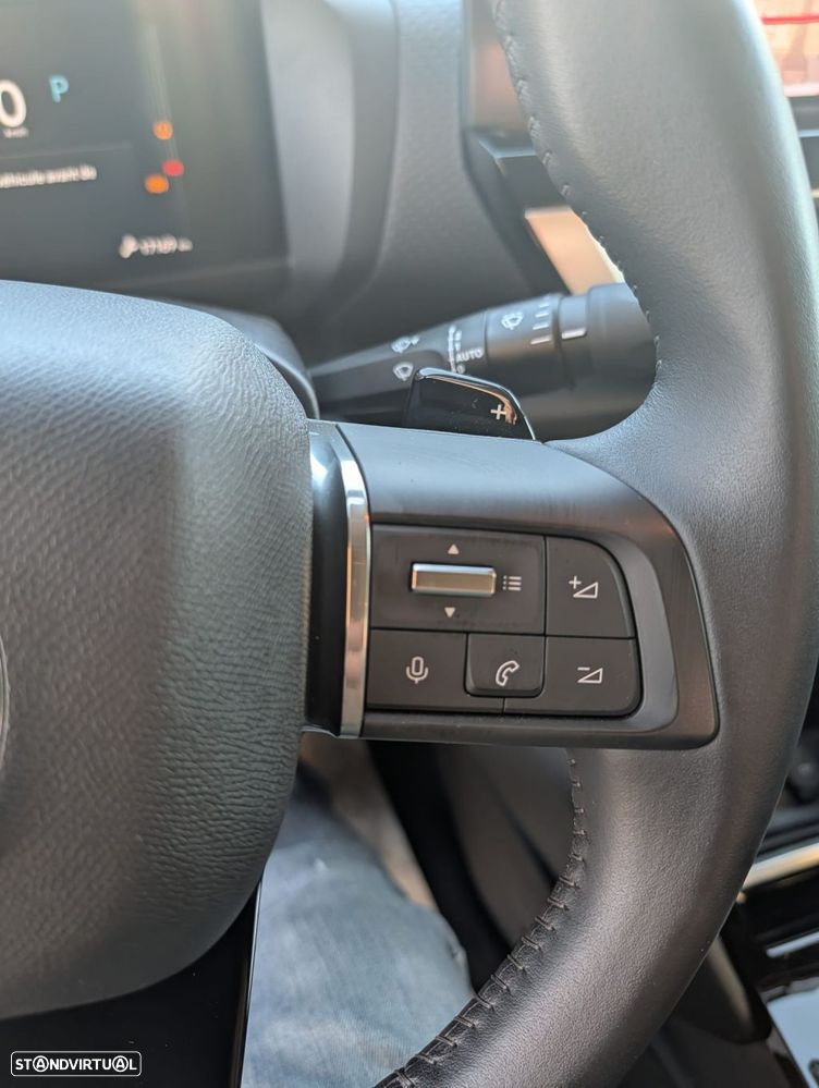 Citroën C4 X 1.2 Hybrid Plus e-DSC6 - 17