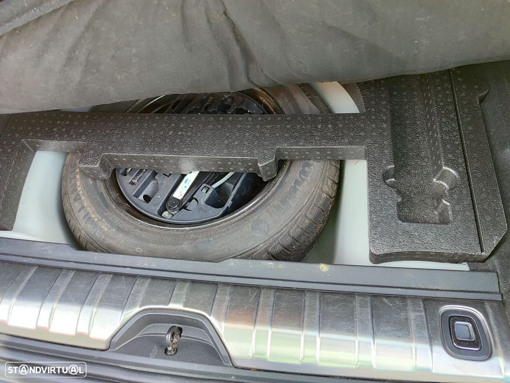 Peugeot 2008 1.2 PureTech Style - 55