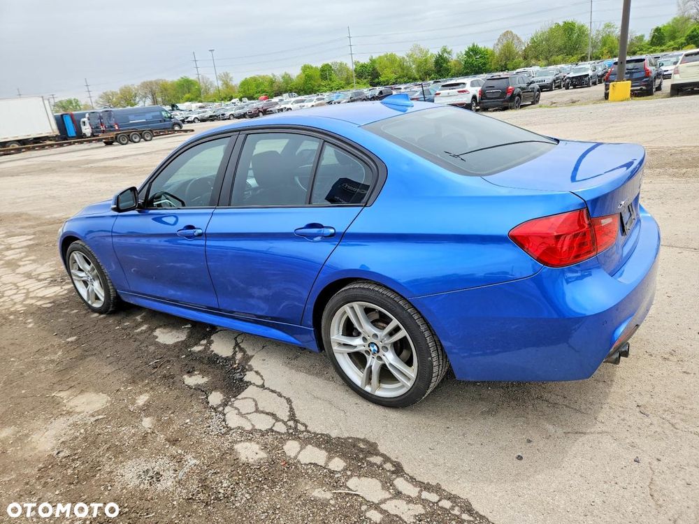 BMW Seria 3 328i xDrive Sport-Aut - 3