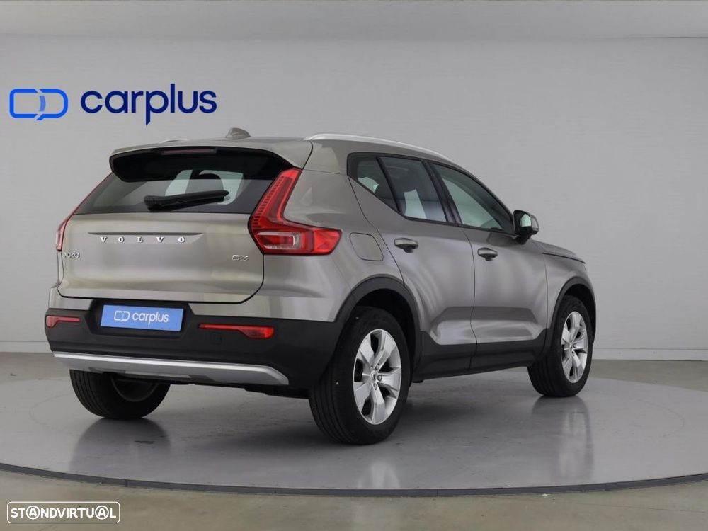 Volvo XC 40 2.0 D3 Momentum — fotografia 7