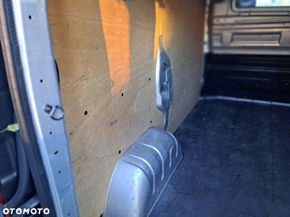Renault Trafic - 20