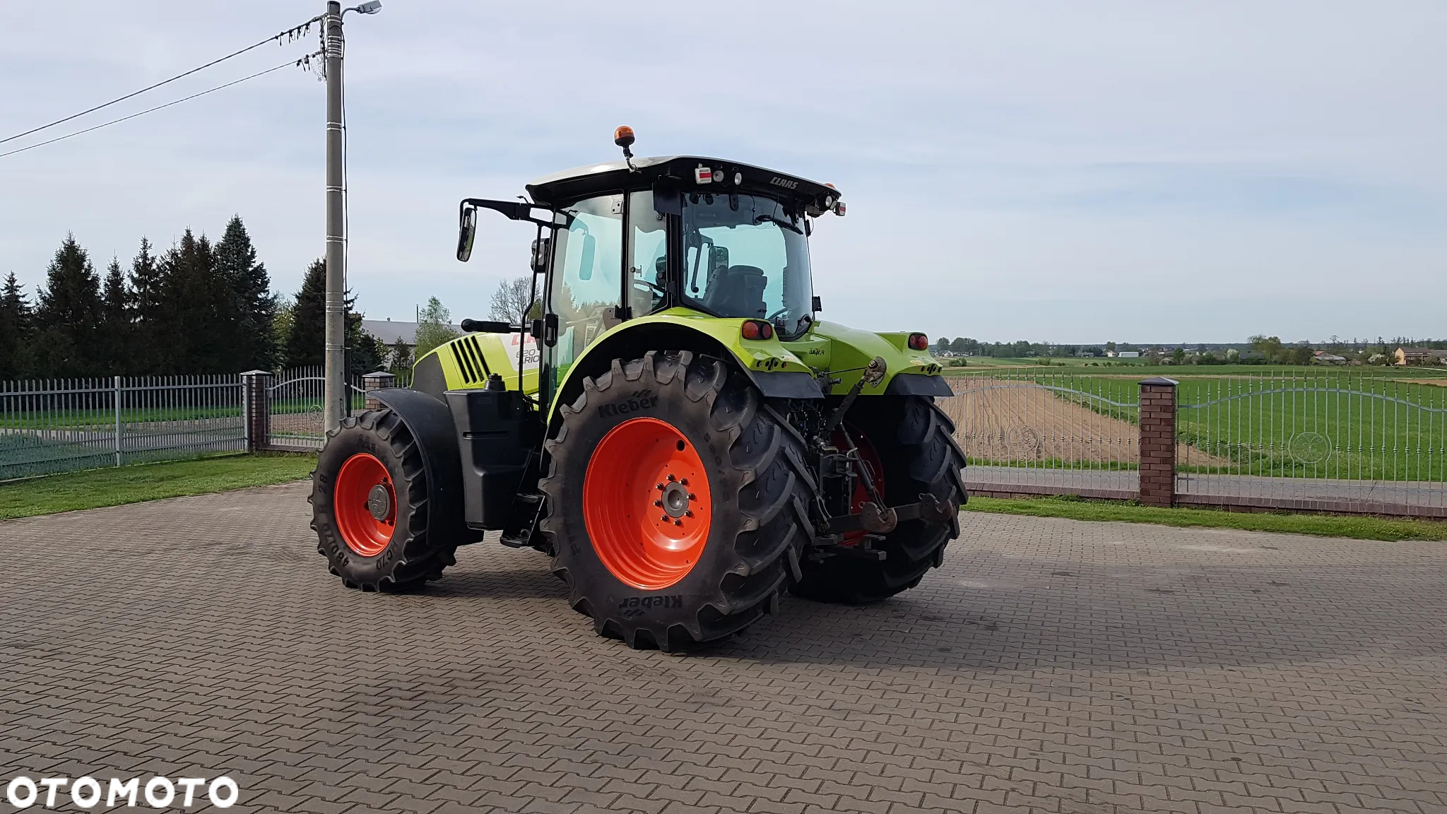 Claas ARION 620 2013R - 6