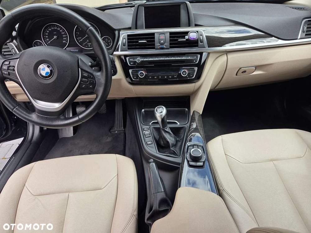 BMW Seria 3 318i - 6