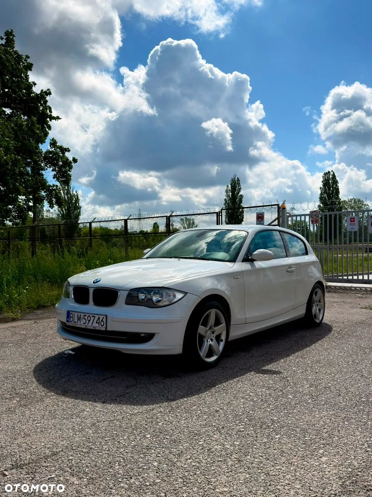 BMW Seria 1 118i - 1