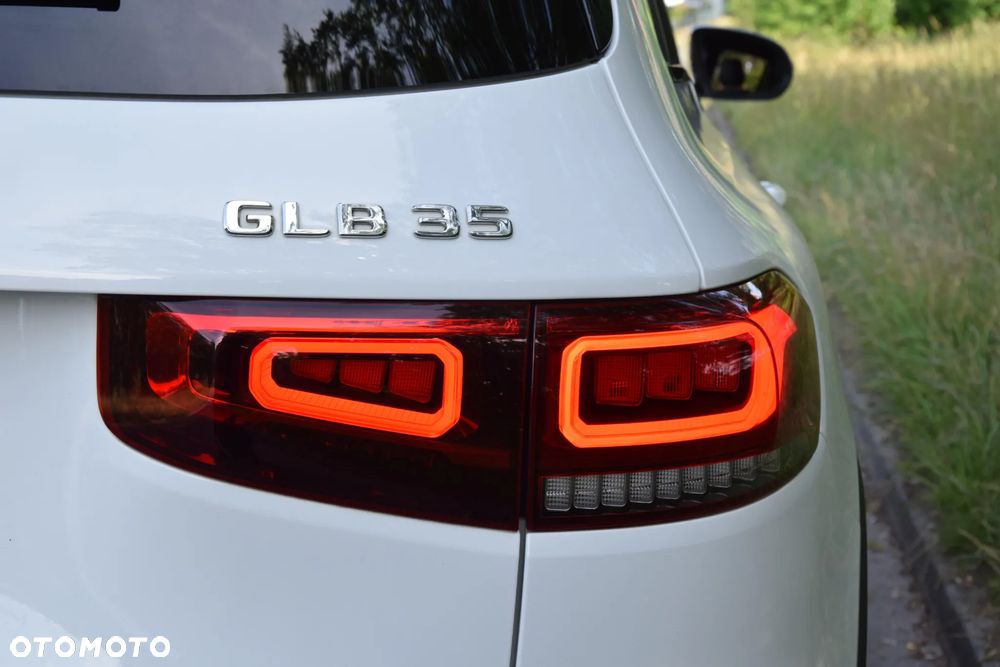 Mercedes-Benz GLB - 39