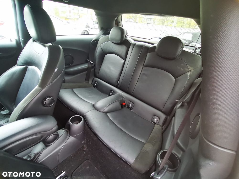 MINI Cooper Standard - 6