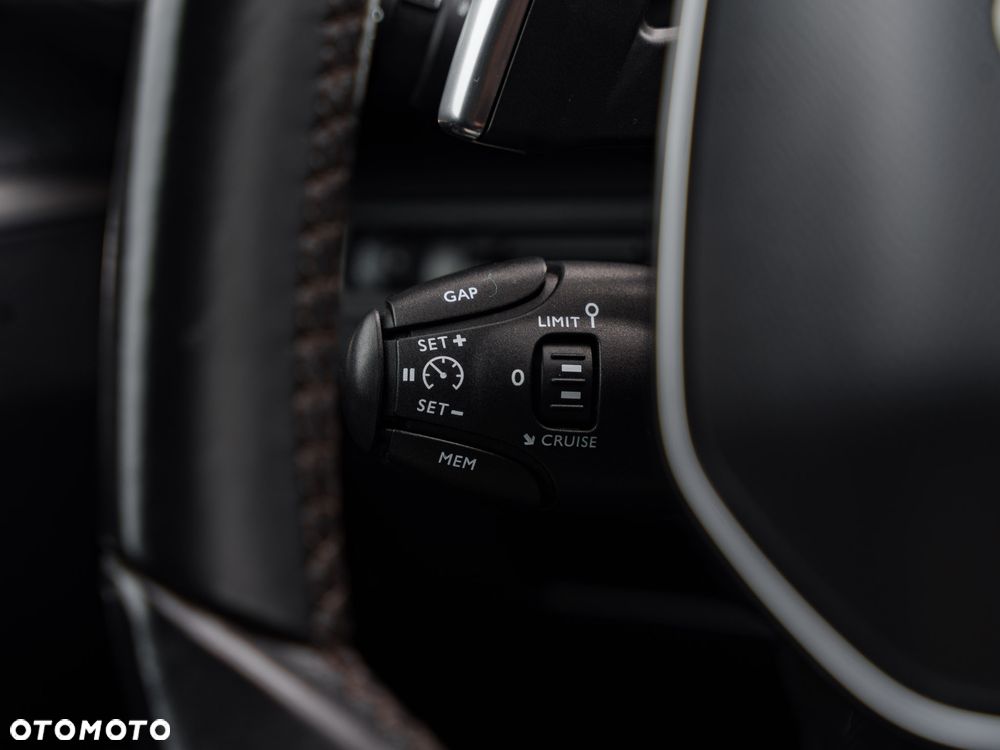 Peugeot 3008 1.6 BlueHDi Allure S&S EAT6 - 24