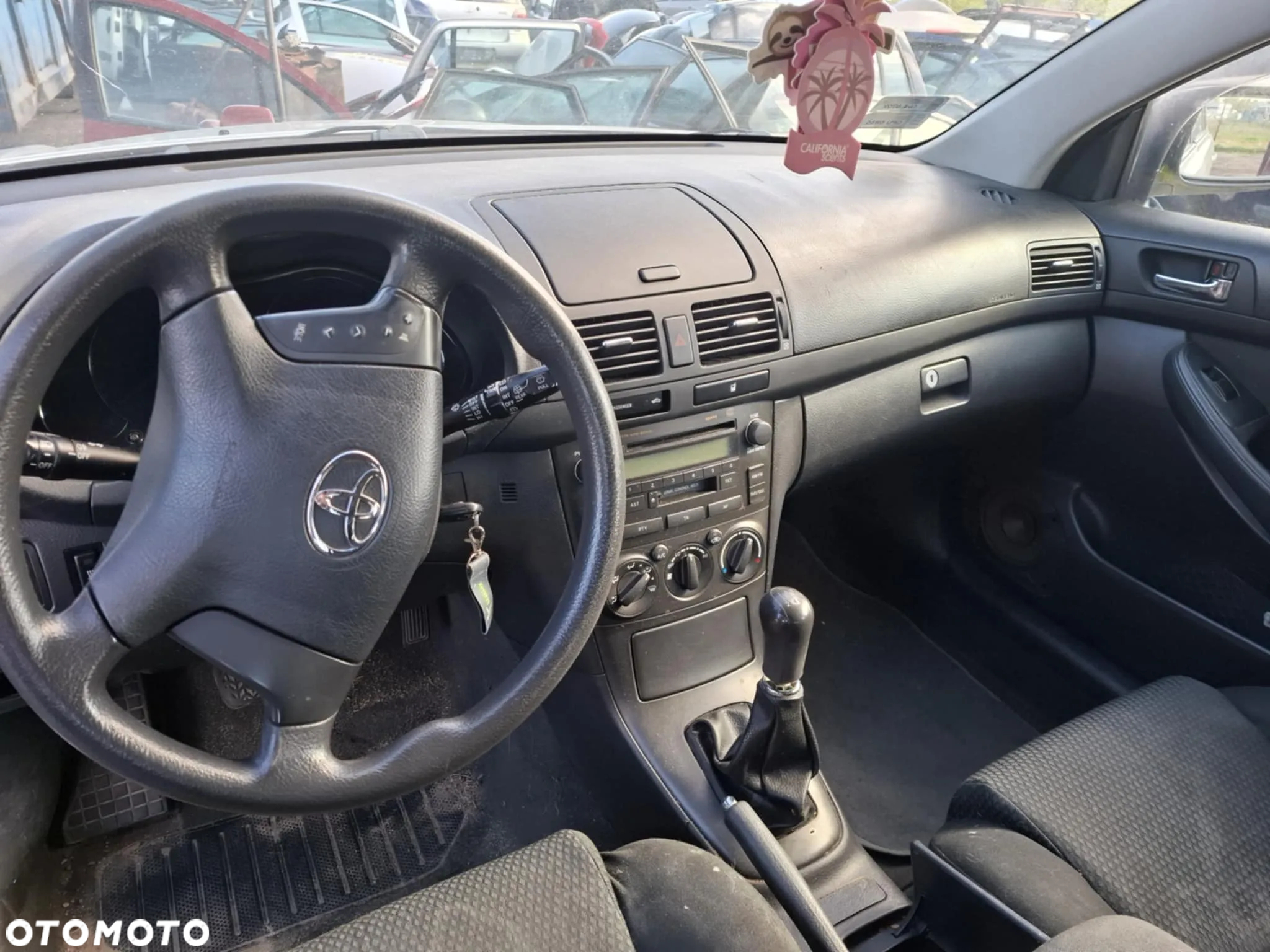 Toyota Avensis - 6