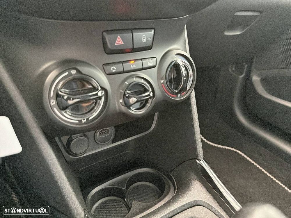 Peugeot 2008 1.2 PureTech Active - 18