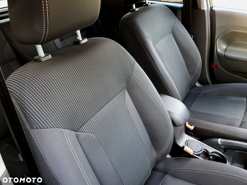 Ford Fiesta 1.0 EcoBoost STart-Stop Titanium - 17