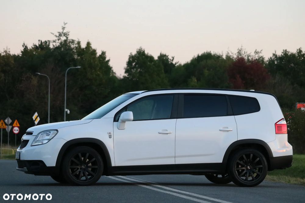 Chevrolet Orlando - 28