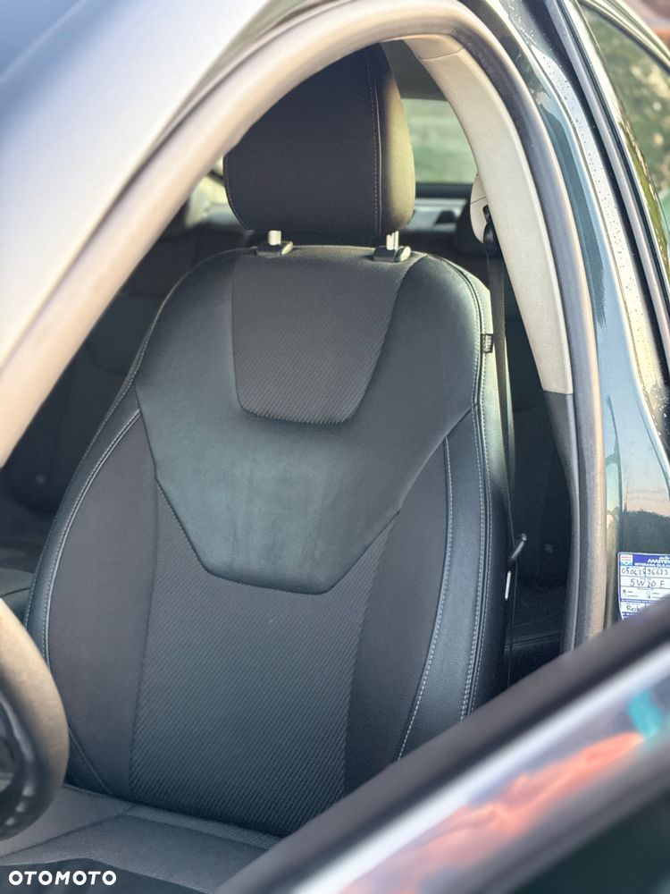 Ford Mondeo 2.0 EcoBoost Titanium - 24