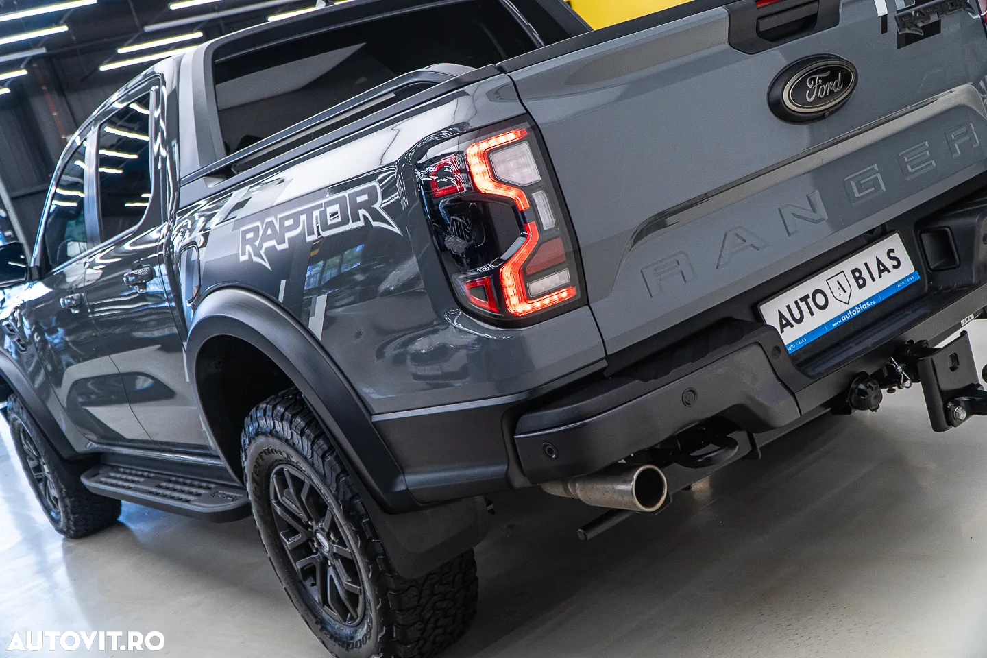 Ford Raptor - 32