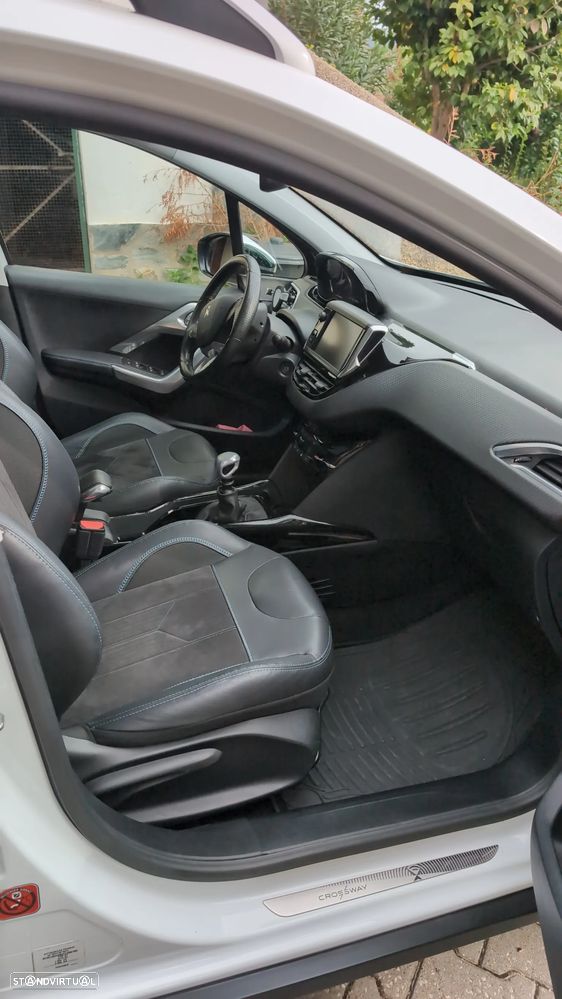 Peugeot 2008 1.6 BlueHDi Crossway - 7