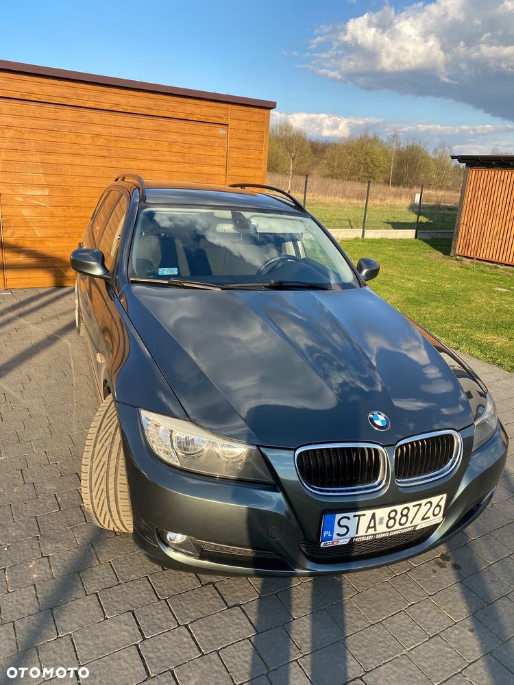 BMW Seria 3 318i - 14