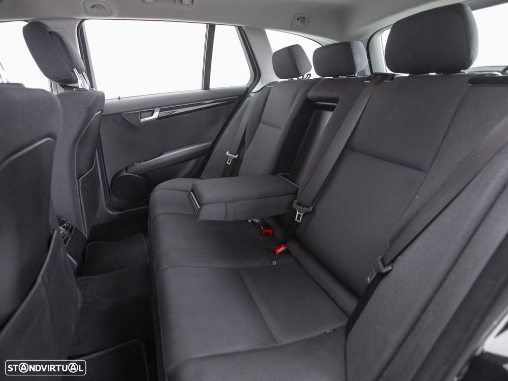 Mercedes-Benz C 200 - 9