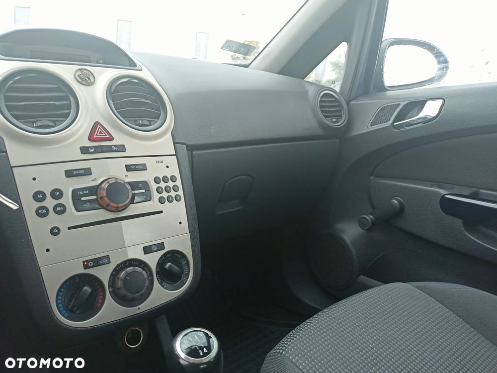 Opel Corsa - 11