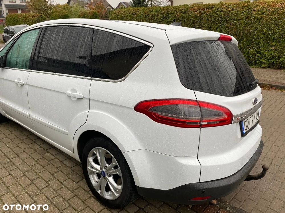 Ford S-Max 2012 photo 3