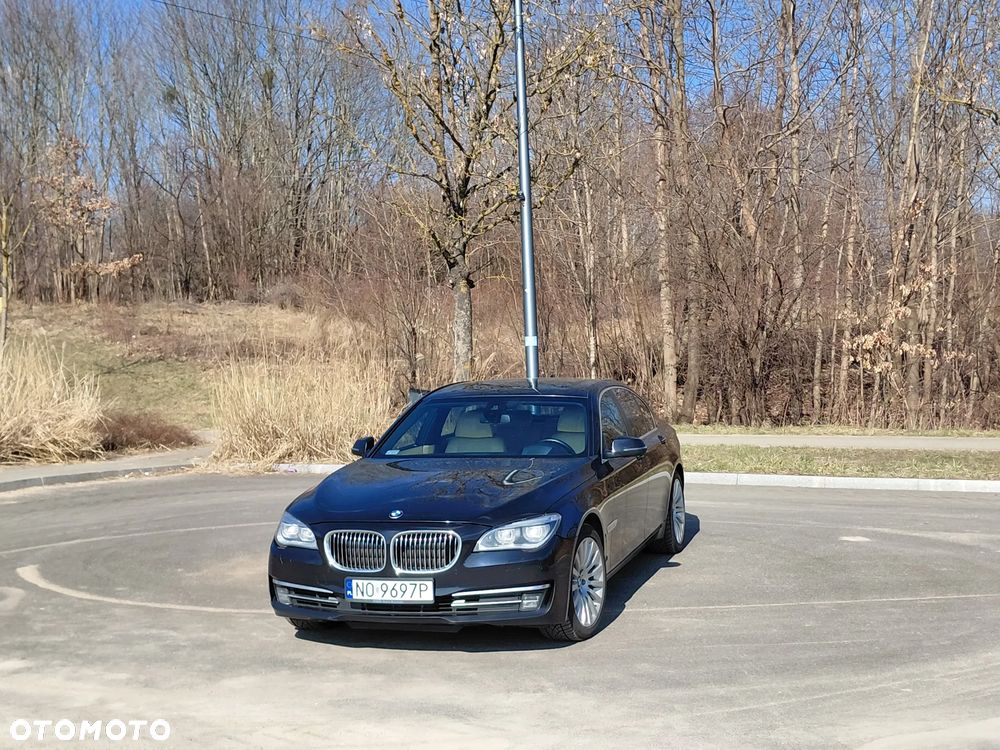 BMW Seria 7 740d xDrive - 2