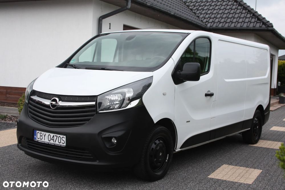 Opel Vivaro - 1