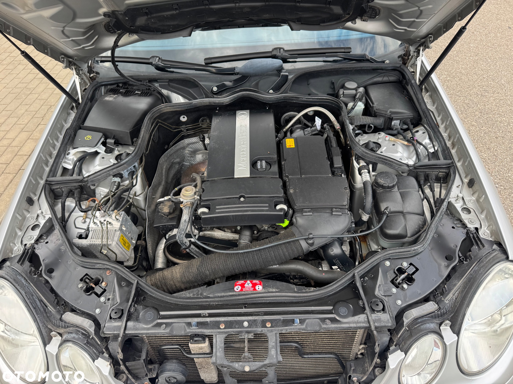 Mercedes-Benz Klasa E 200 Kompressor Classic - 39