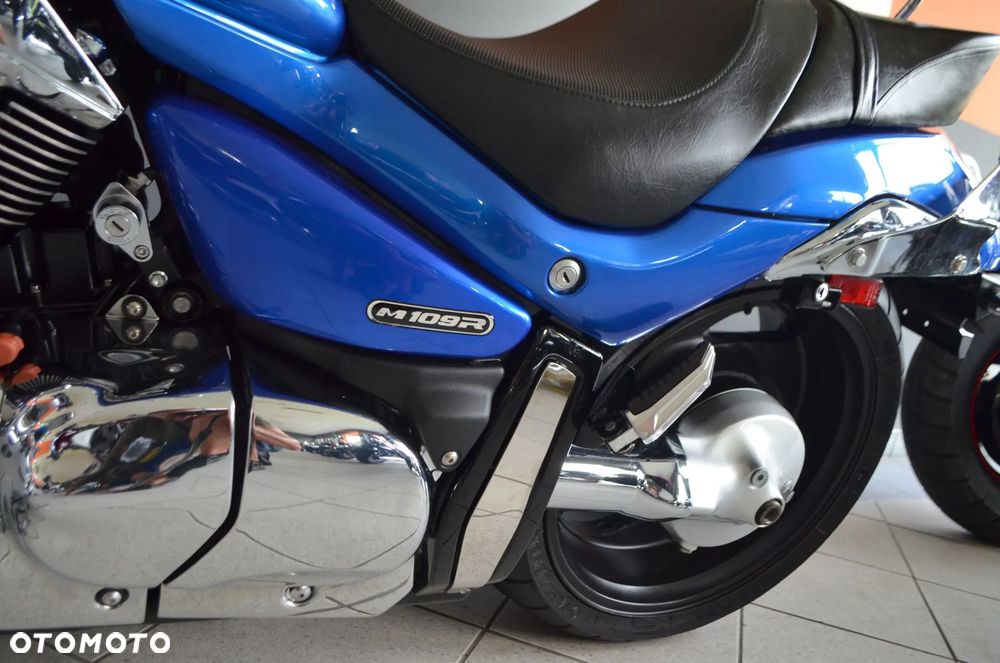 Suzuki Intruder - 23
