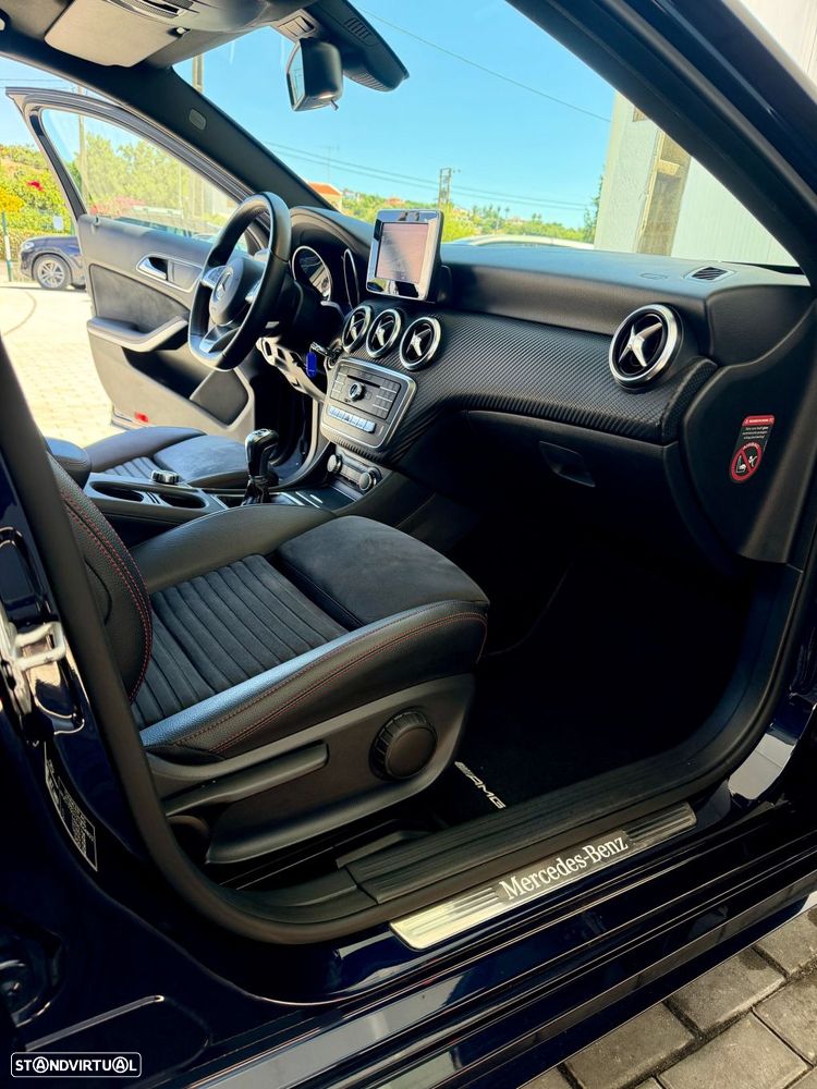 Mercedes-Benz A 180 d AMG Line - 23