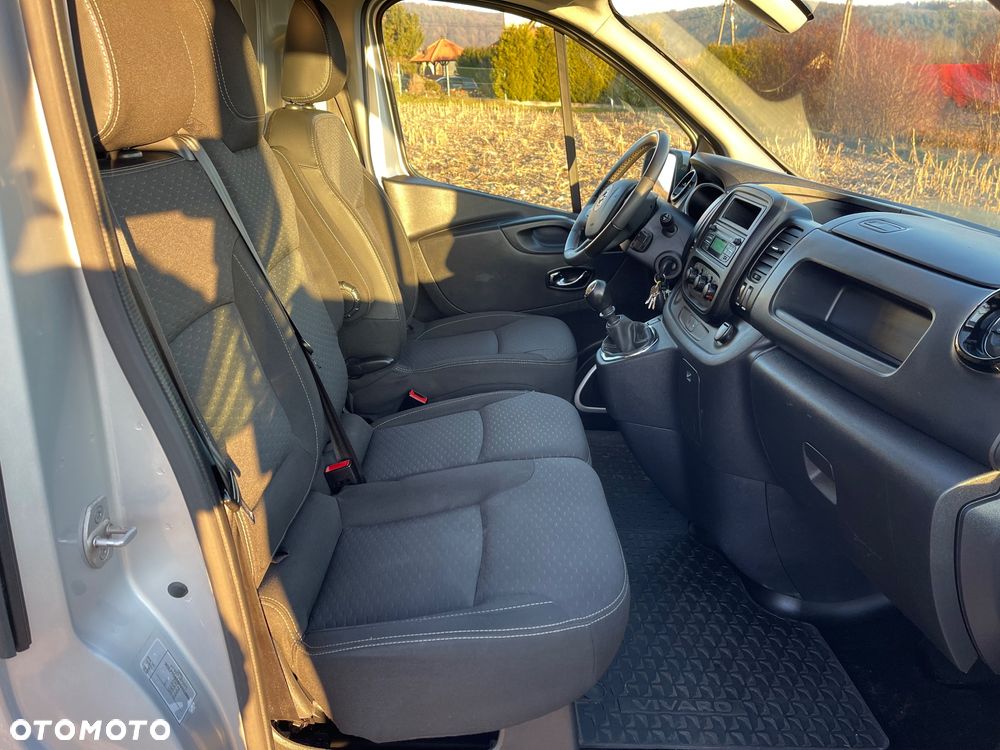Opel Vivaro - 20