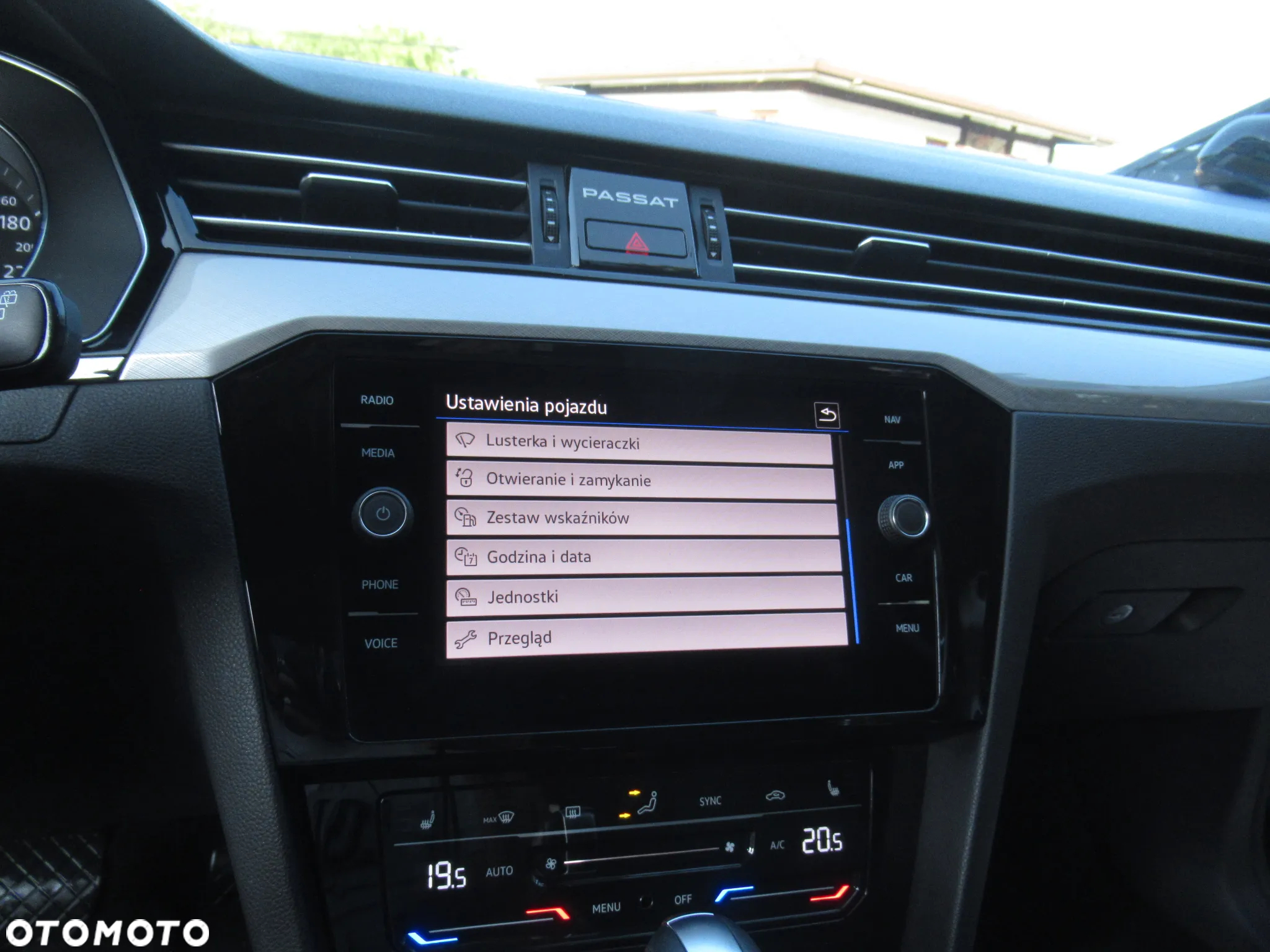 Volkswagen Passat 2.0 TSI Business DSG - 24