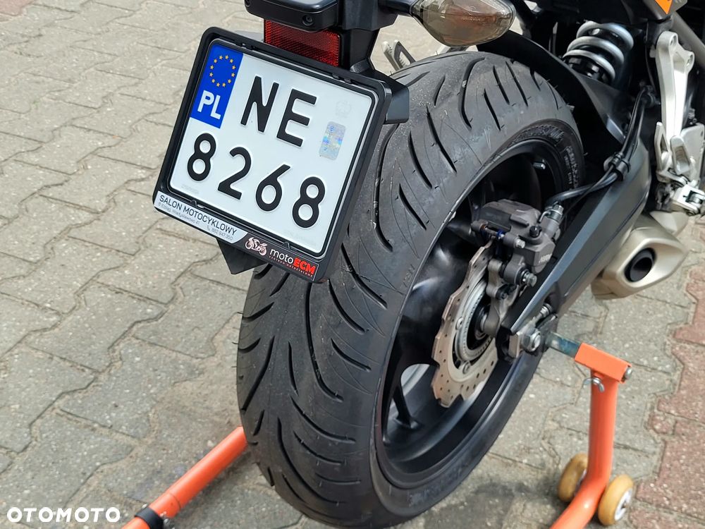 Honda CB - 22