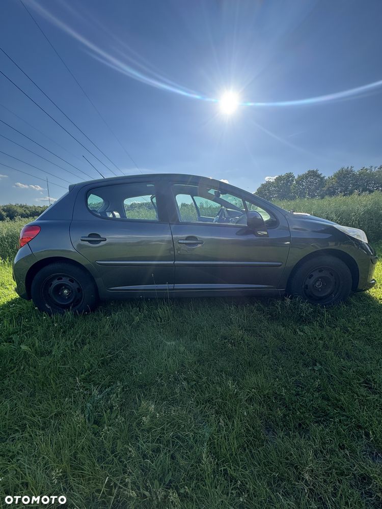 Peugeot 207 - 2