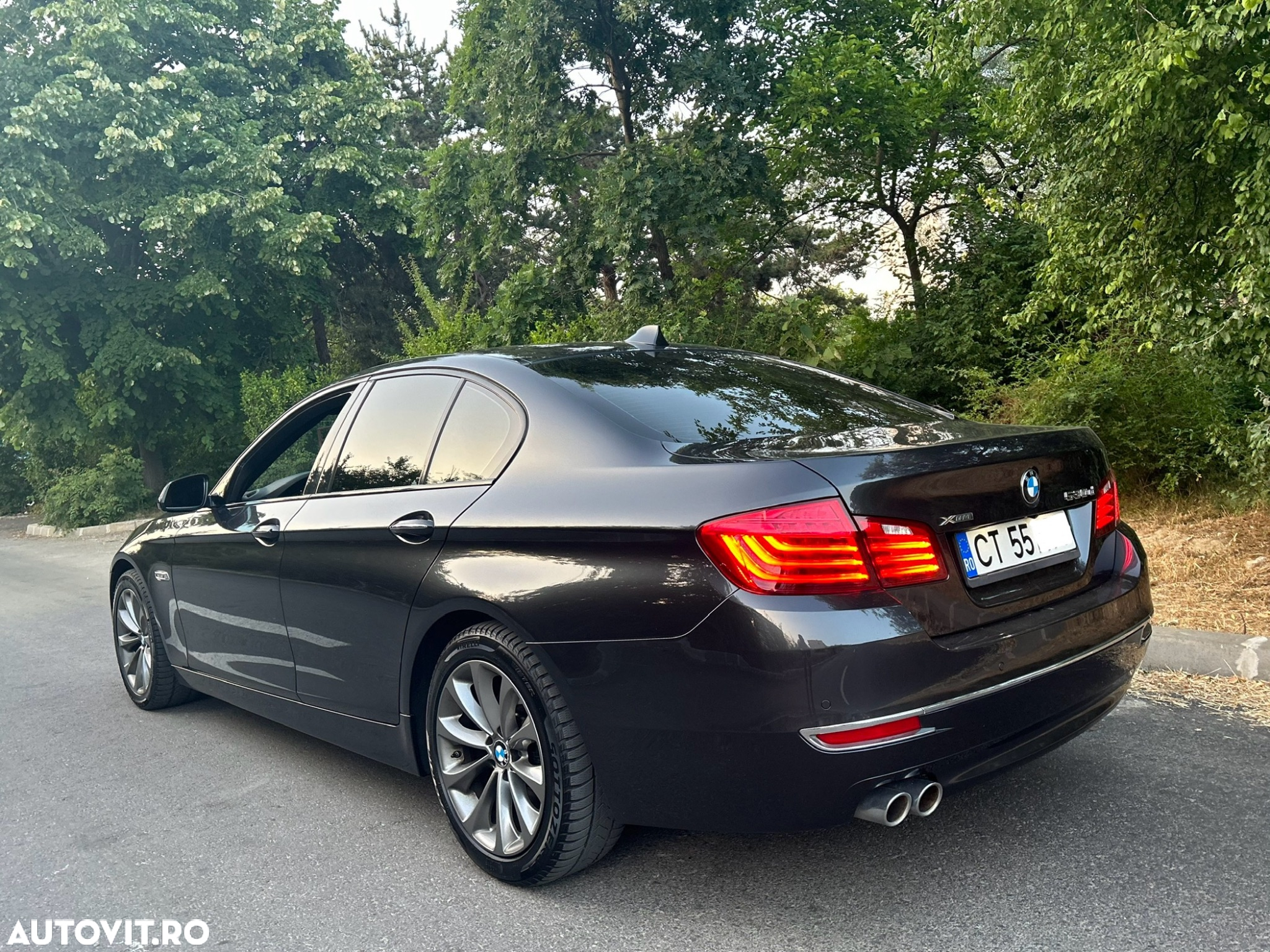 BMW Seria 5 530d xDrive - 7