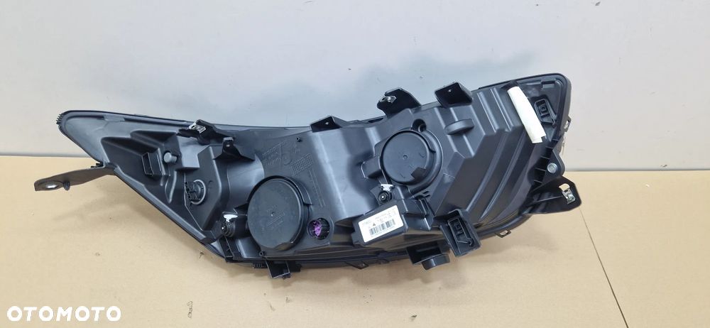 VECO DAILY IV 14- LAMPA LEWY PRZÓD 05801473750 - 4