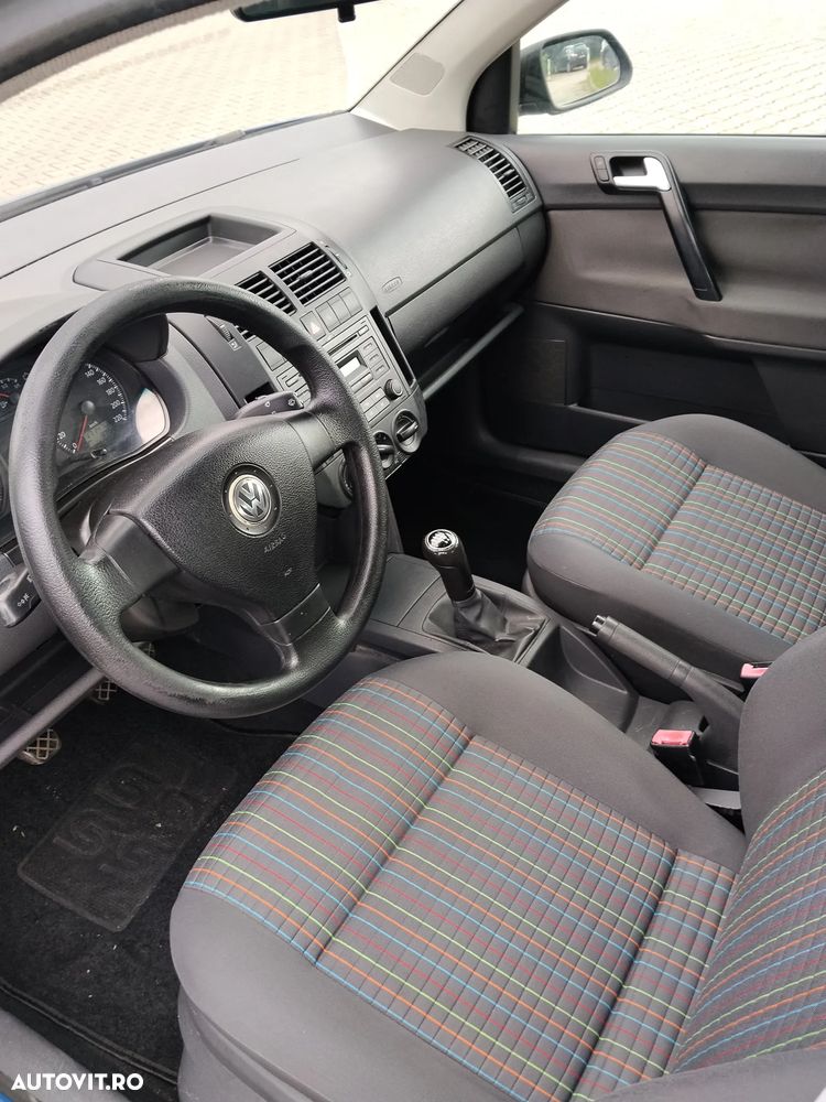 Volkswagen Polo 1.2 Attractive - 10