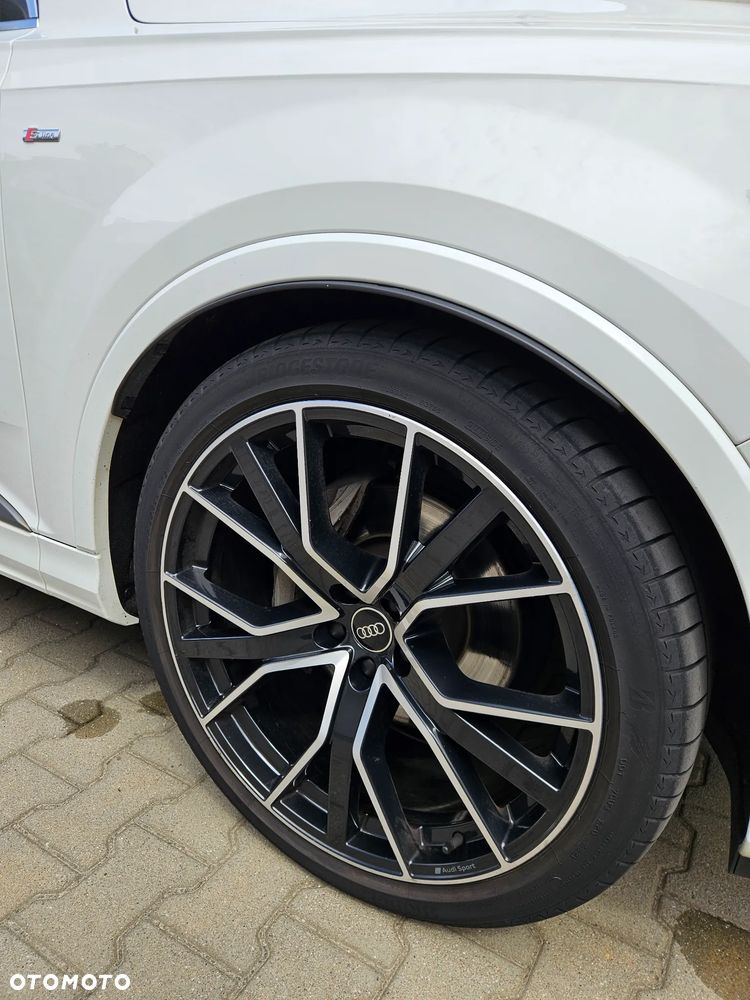 Audi Q7 - 11