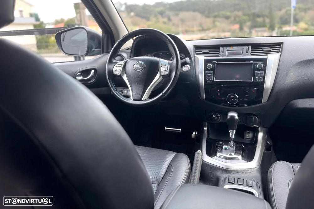Nissan Navara 2.3 dCi CD 4WD Tekna Auto - 26