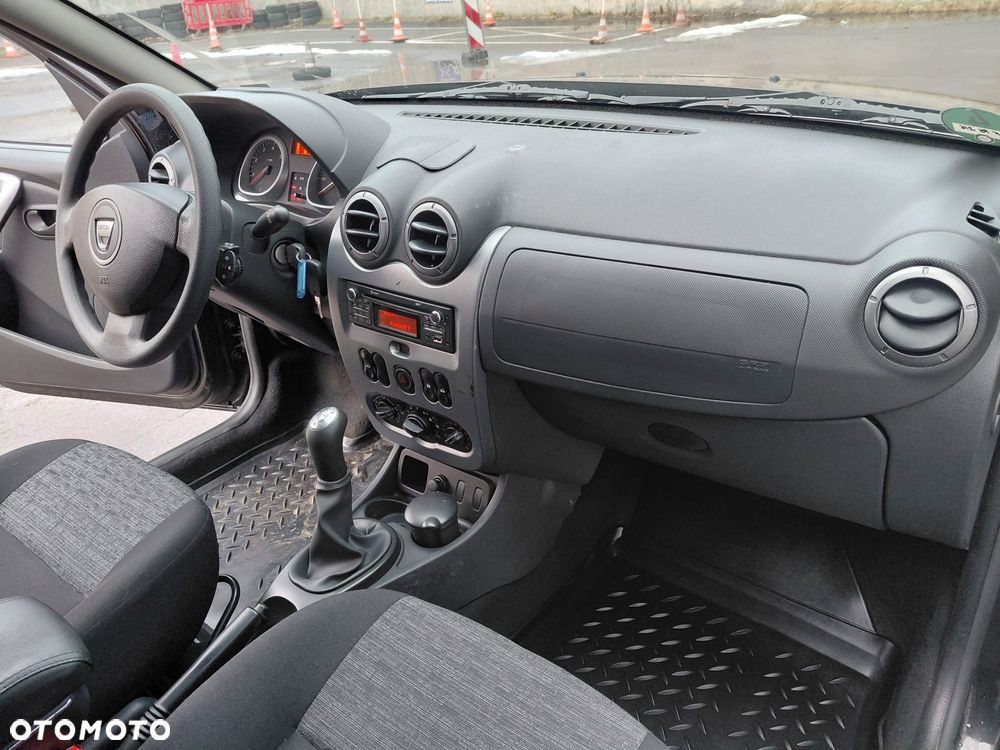 Dacia Duster 1.6 16V 105 4x2 Prestige - 6