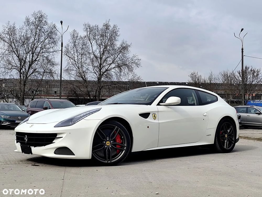 Ferrari FF - 2